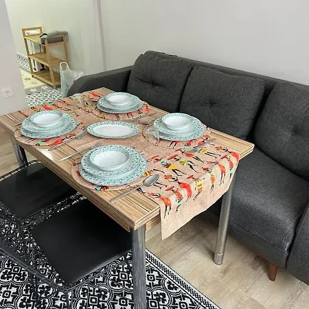 Ueskuedar Konforlu