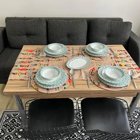 Ueskuedar Konforlu Apartment